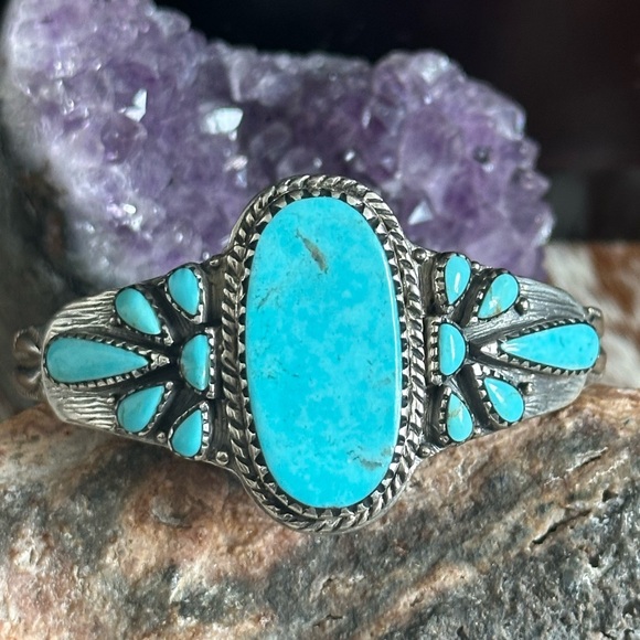 Sold ❤️ Turquoise southwestern sterling silver cuff - Picture 9 of 11